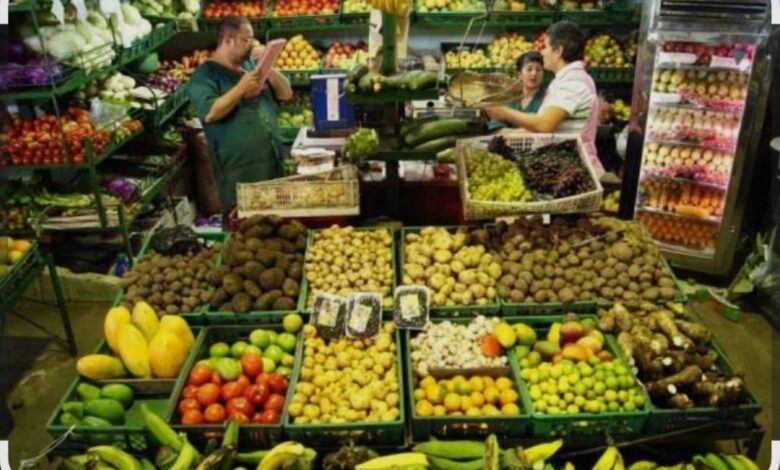 ¿UN ESFUERZO POR FRENAR LA INFLACIÓN? El Gobierno ampliará la desindexación de productos del salario mínimo