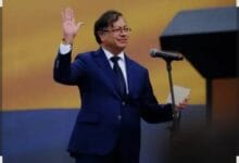 Petro al alza: el fenómeno del "teflón" presidencial a meses de entregar el mandato