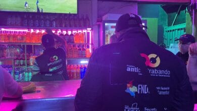 GOAT intensifica ofensiva contra el contrabando en Ibagué: un bar fue cerrado por licor con estampilla falsa